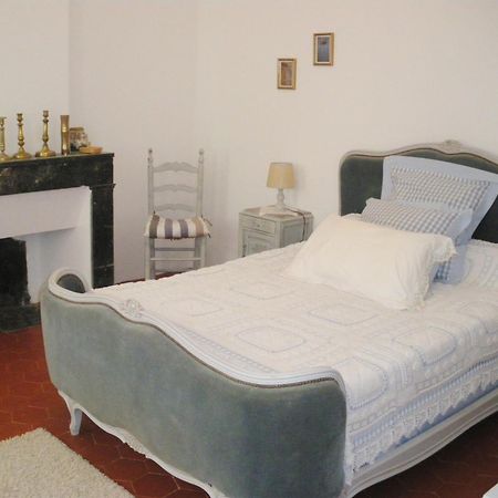 Le Presbytere Bed & Breakfast Rivesaltes Phòng bức ảnh