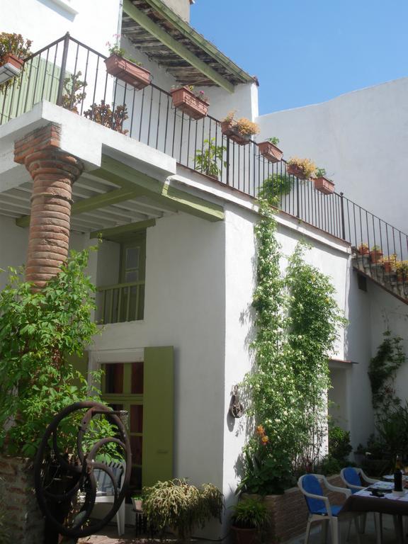 Le Presbytere Bed & Breakfast Rivesaltes Phòng bức ảnh