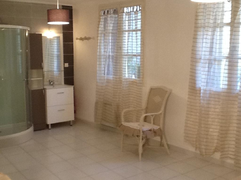 Le Presbytere Bed & Breakfast Rivesaltes Phòng bức ảnh