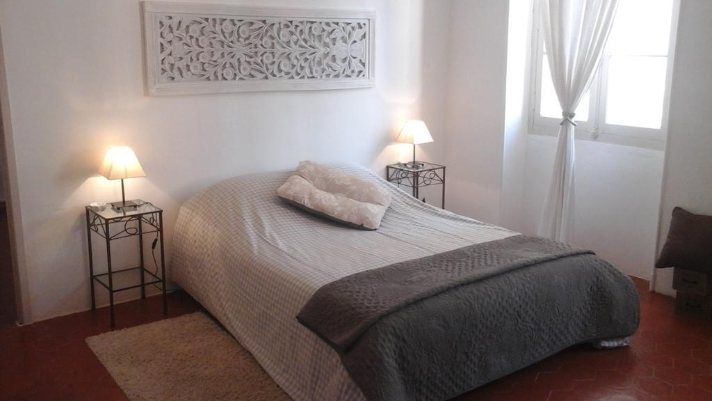 Le Presbytere Bed & Breakfast Rivesaltes Ngoại thất bức ảnh